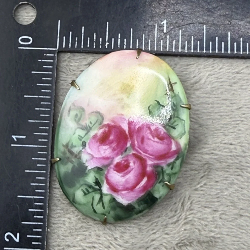 Vintage‎ Victorian Hand Painted Porcelain Brooch Flowers